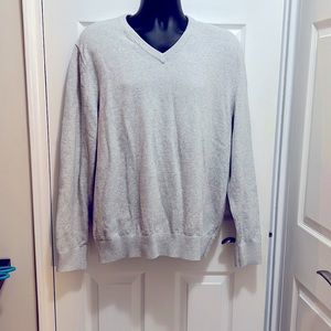 Gap XL light heather gray V-neck sweater with elastic waste and elastic sleeves